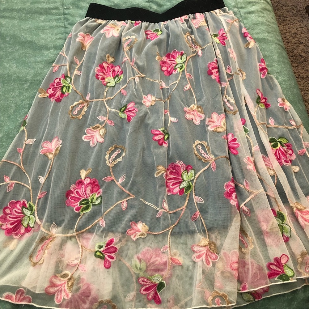 Embroidered Lularoe Lola